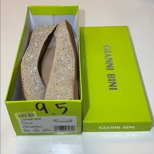 NWT sparkle cute flats Gianni Bini pinkish nude